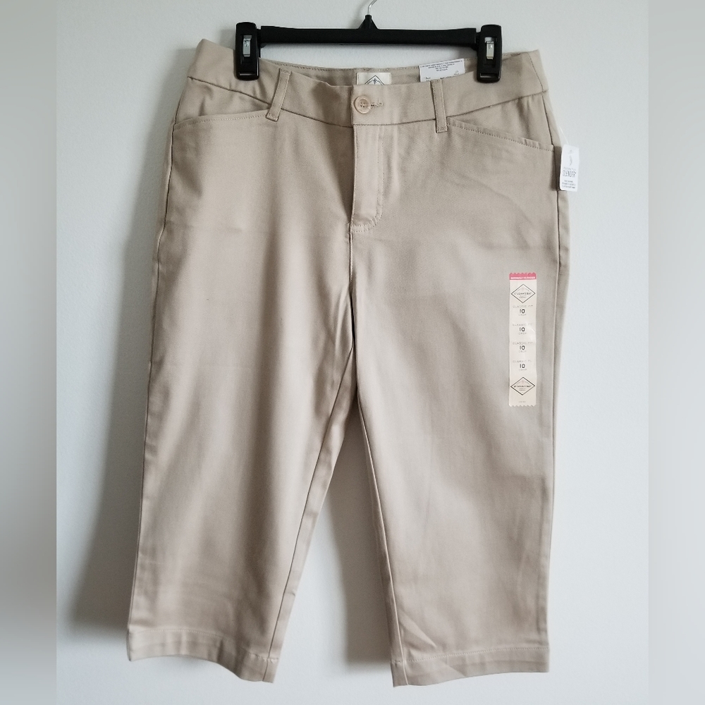 New Women's St John' s Bay Cream crop Pants size 10